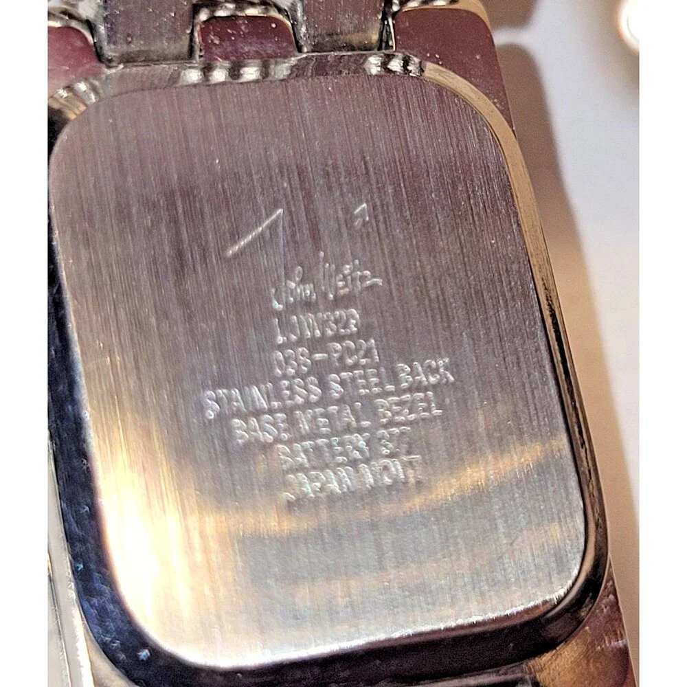 New John Weitz Womens Dress Watch - Never Worn - Gold Tone - New Battery